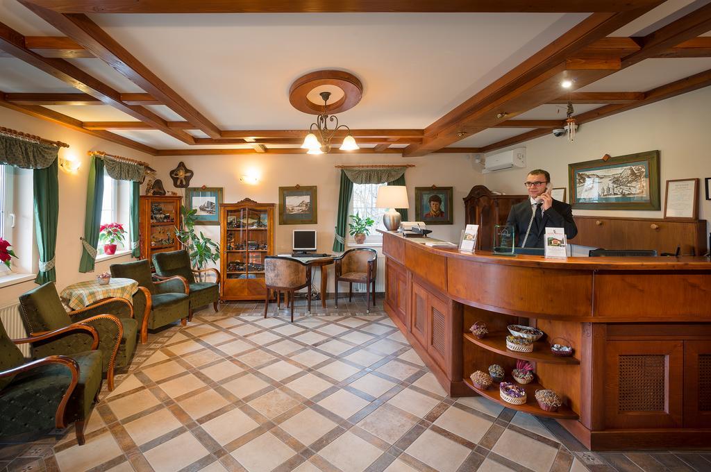 Hotel Honti Wellness Es Konferencia Szalloda Вишеград Екстер'єр фото