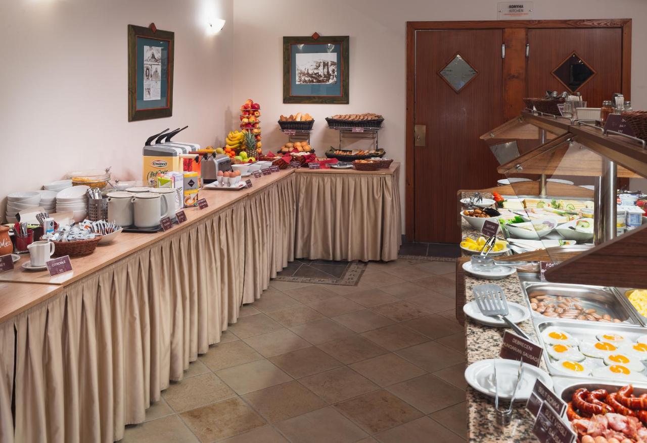 Hotel Honti Wellness Es Konferencia Szalloda Вишеград Екстер'єр фото
