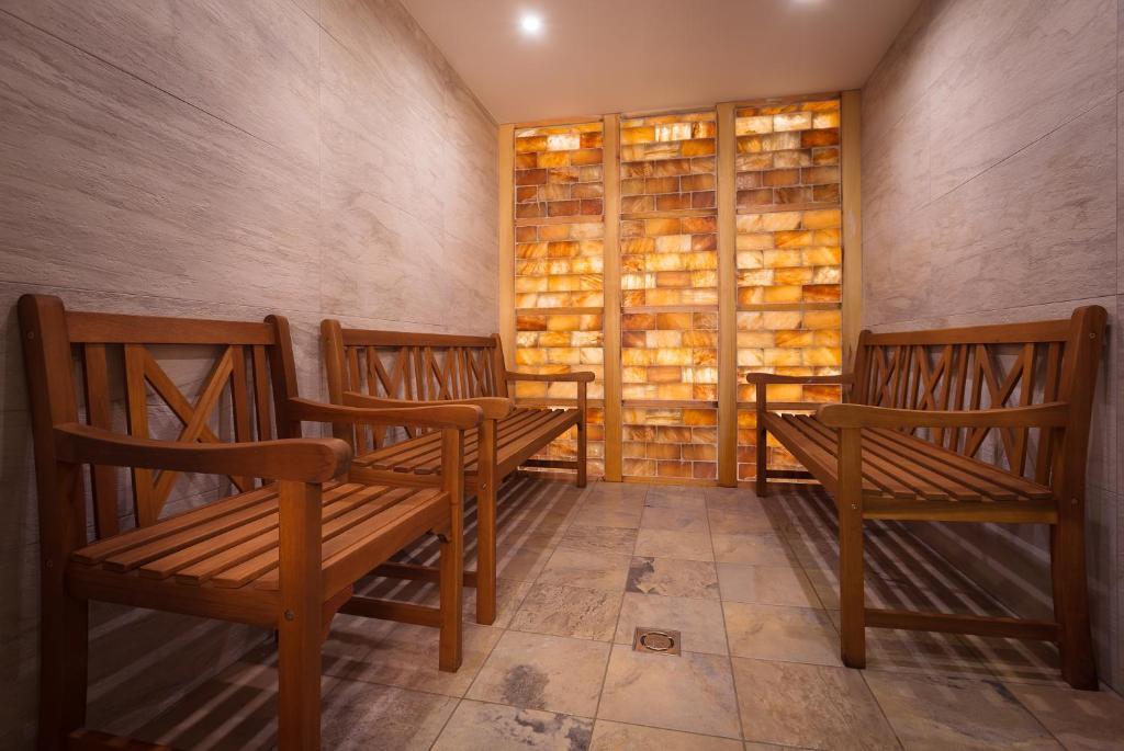 Hotel Honti Wellness Es Konferencia Szalloda Вишеград Екстер'єр фото