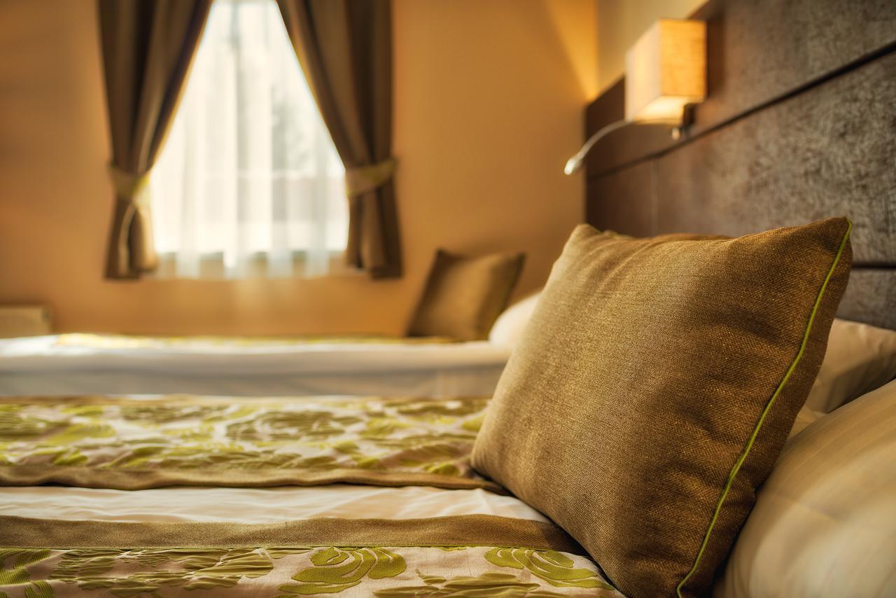 Hotel Honti Wellness Es Konferencia Szalloda Вишеград Екстер'єр фото